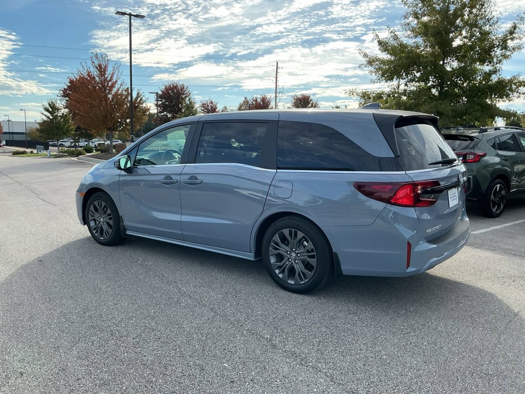 Certified 2026 Honda Odyssey Touring image 7