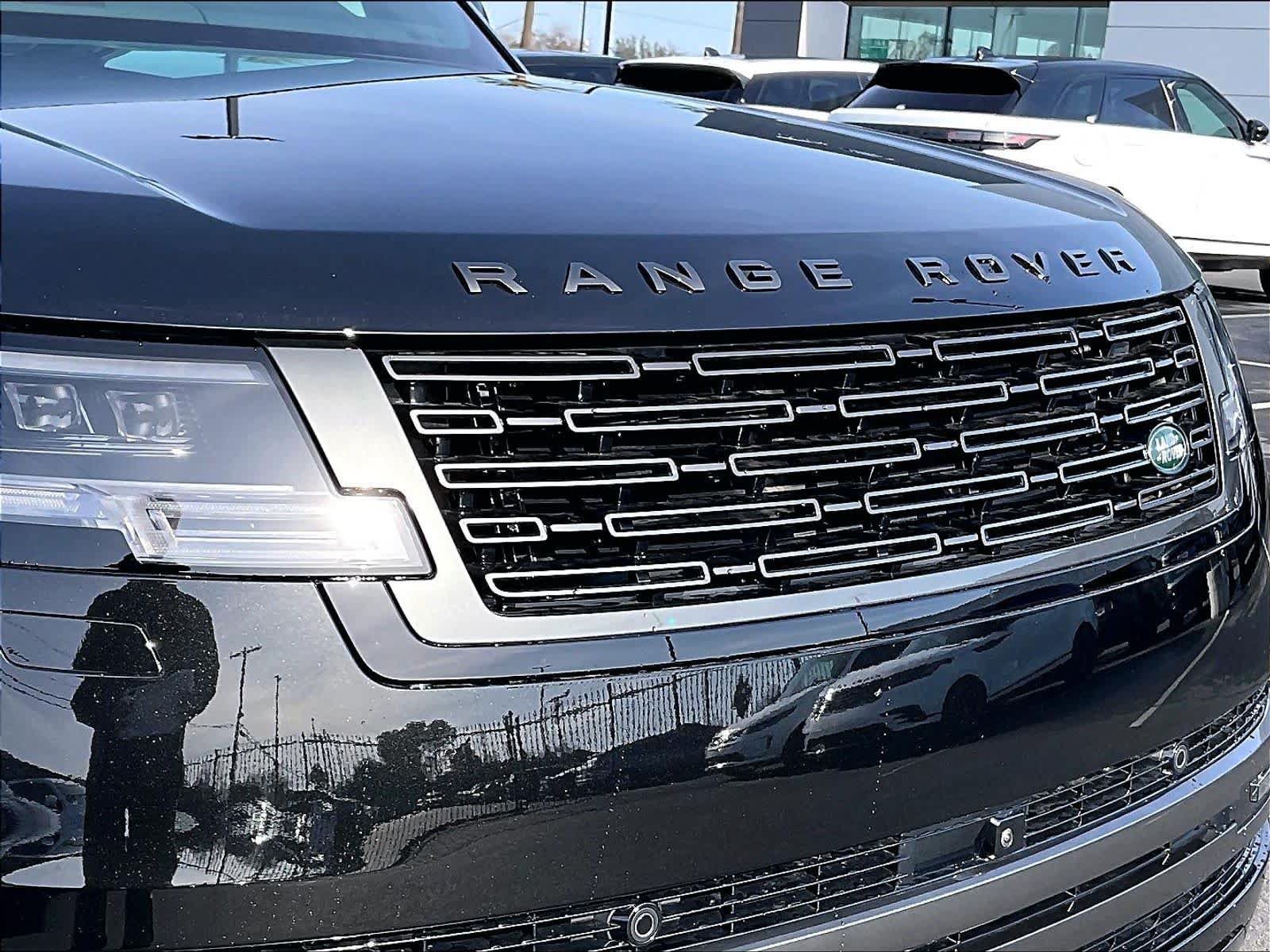 New 2025 Land Rover Range Rover Long Wheelbase SE AWD/4WD image 34
