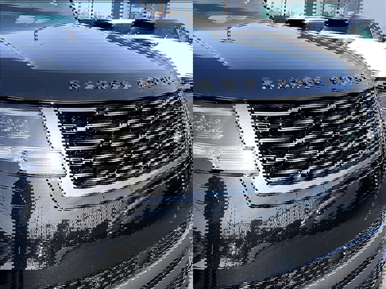 New 2025 Land Rover Range Rover Long Wheelbase SE image 34