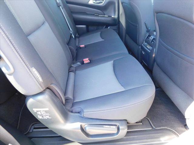 Used 2020 Nissan Pathfinder SV FWD image 27