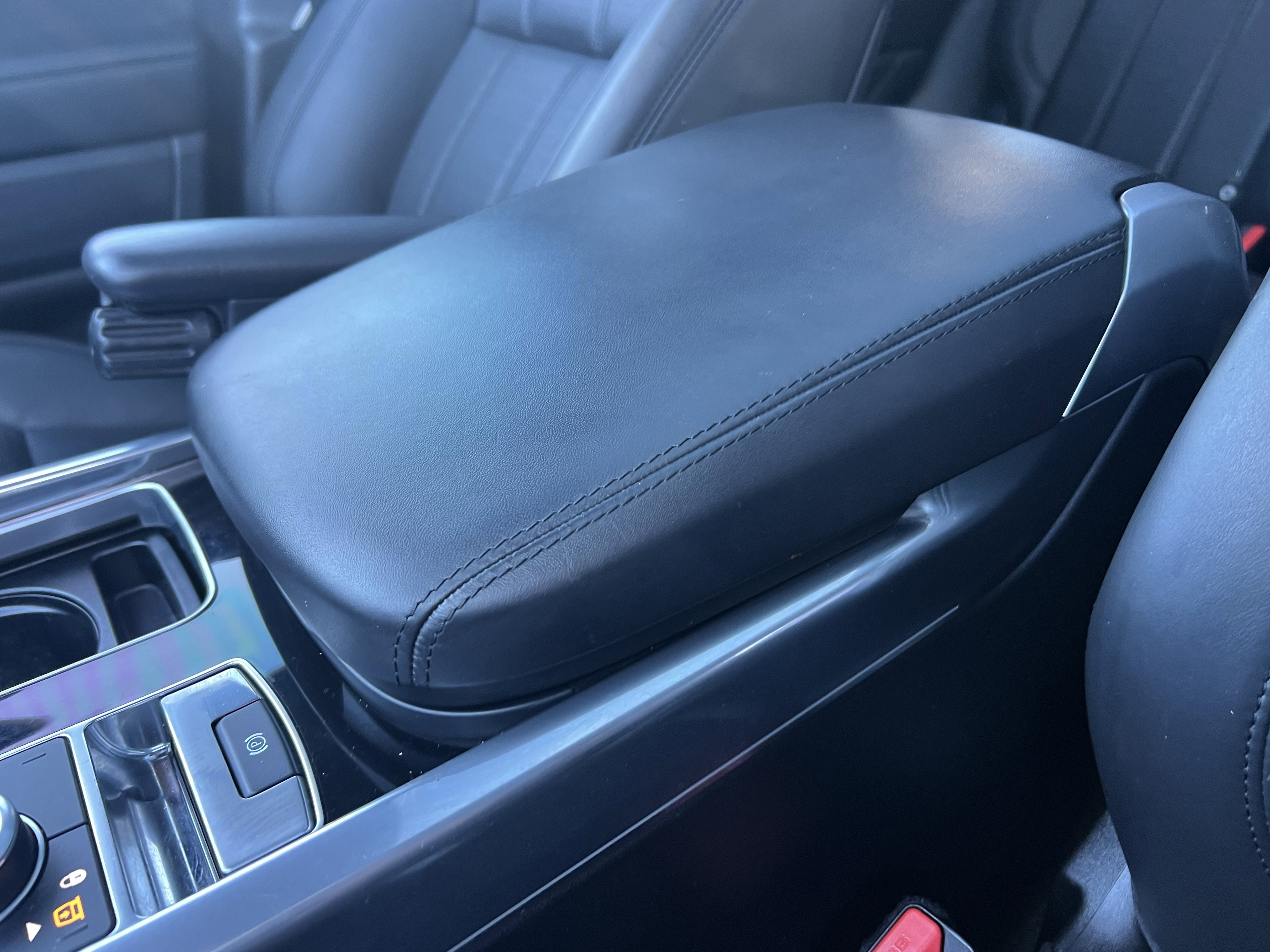 Used 2019 Land Rover Range Rover Sport HSE Dynamic image 28