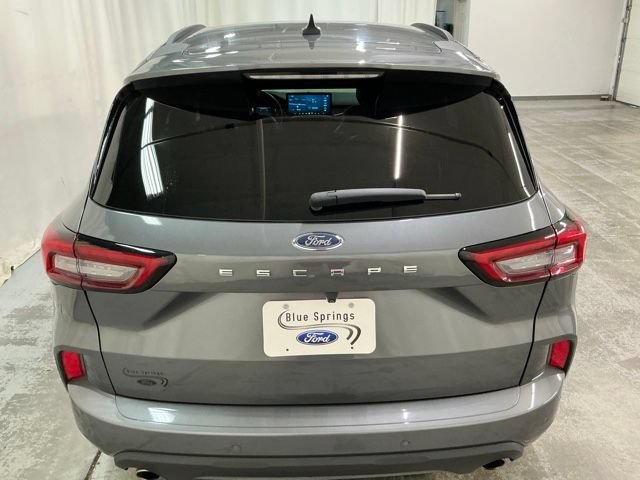 Used 2024 Ford Escape ST-Line w/ Tech Pack #1 FWD image 4