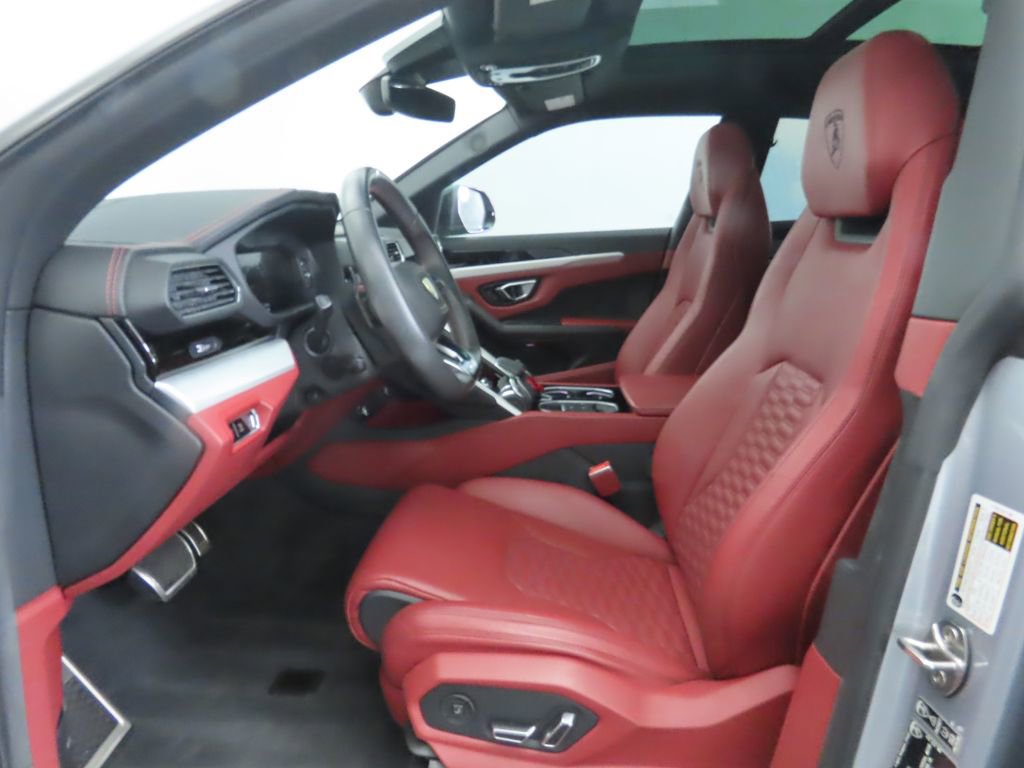 Used 2022 Lamborghini Urus image 20