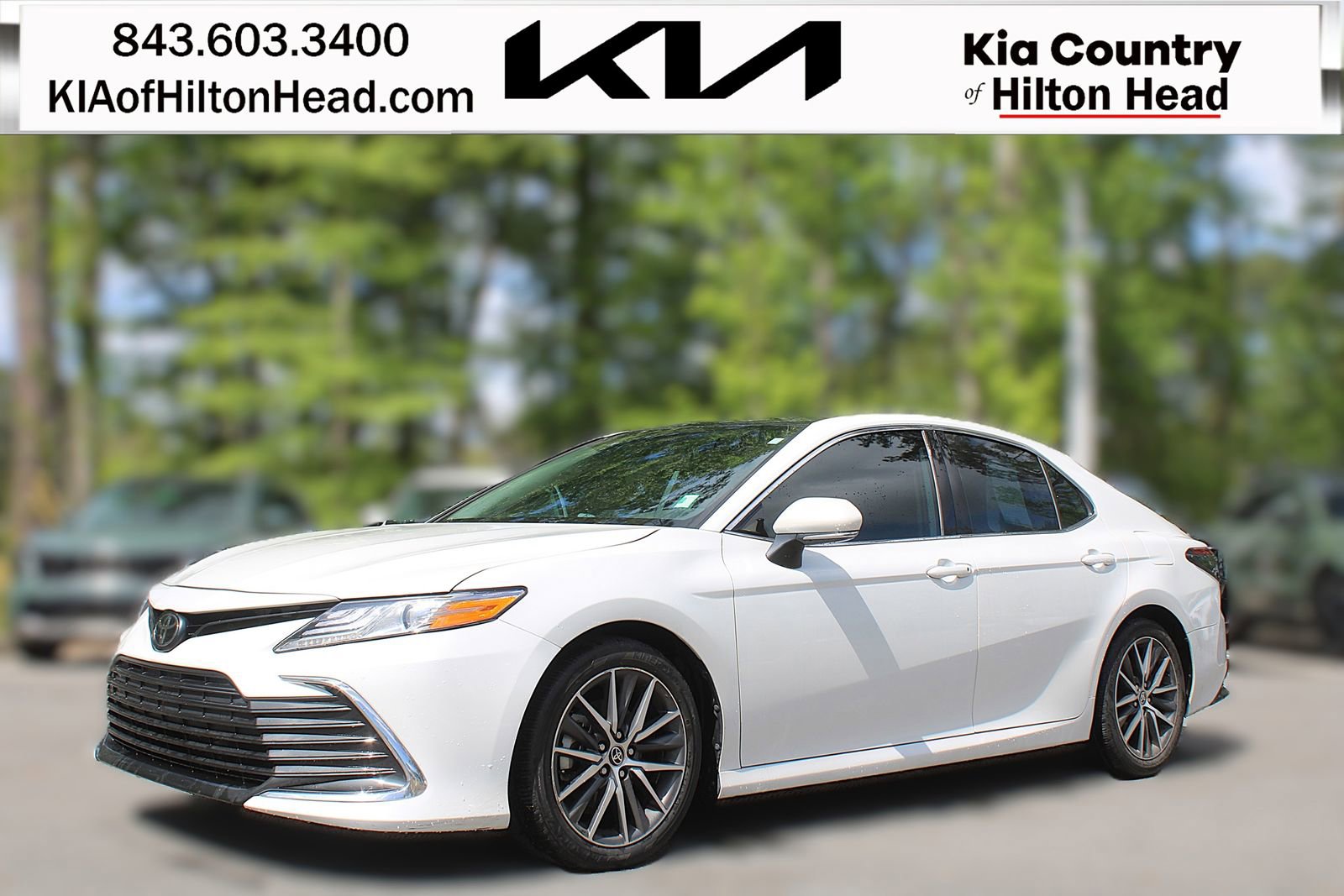 Used 2023 Toyota Camry XLE image 1