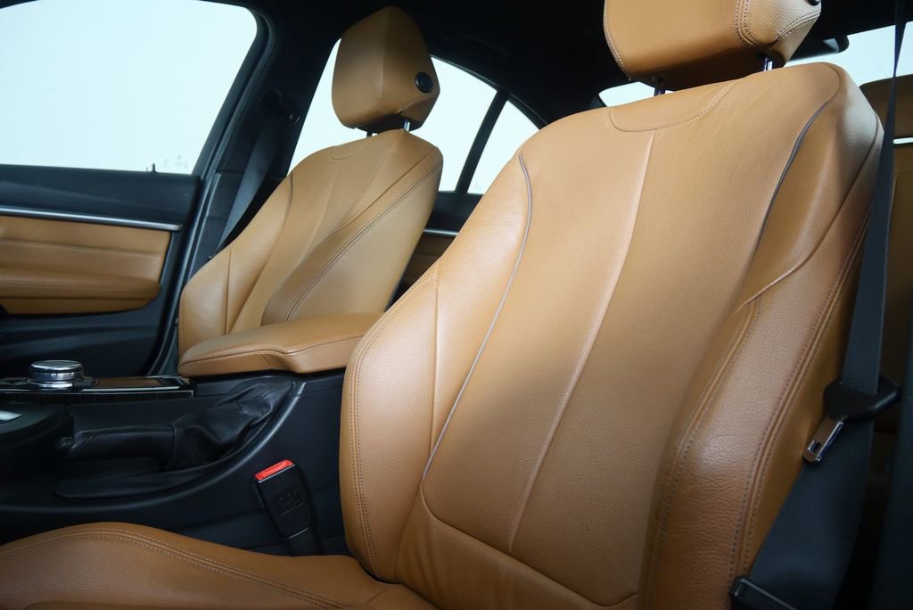 Used 2017 BMW 340i Sedan image 11