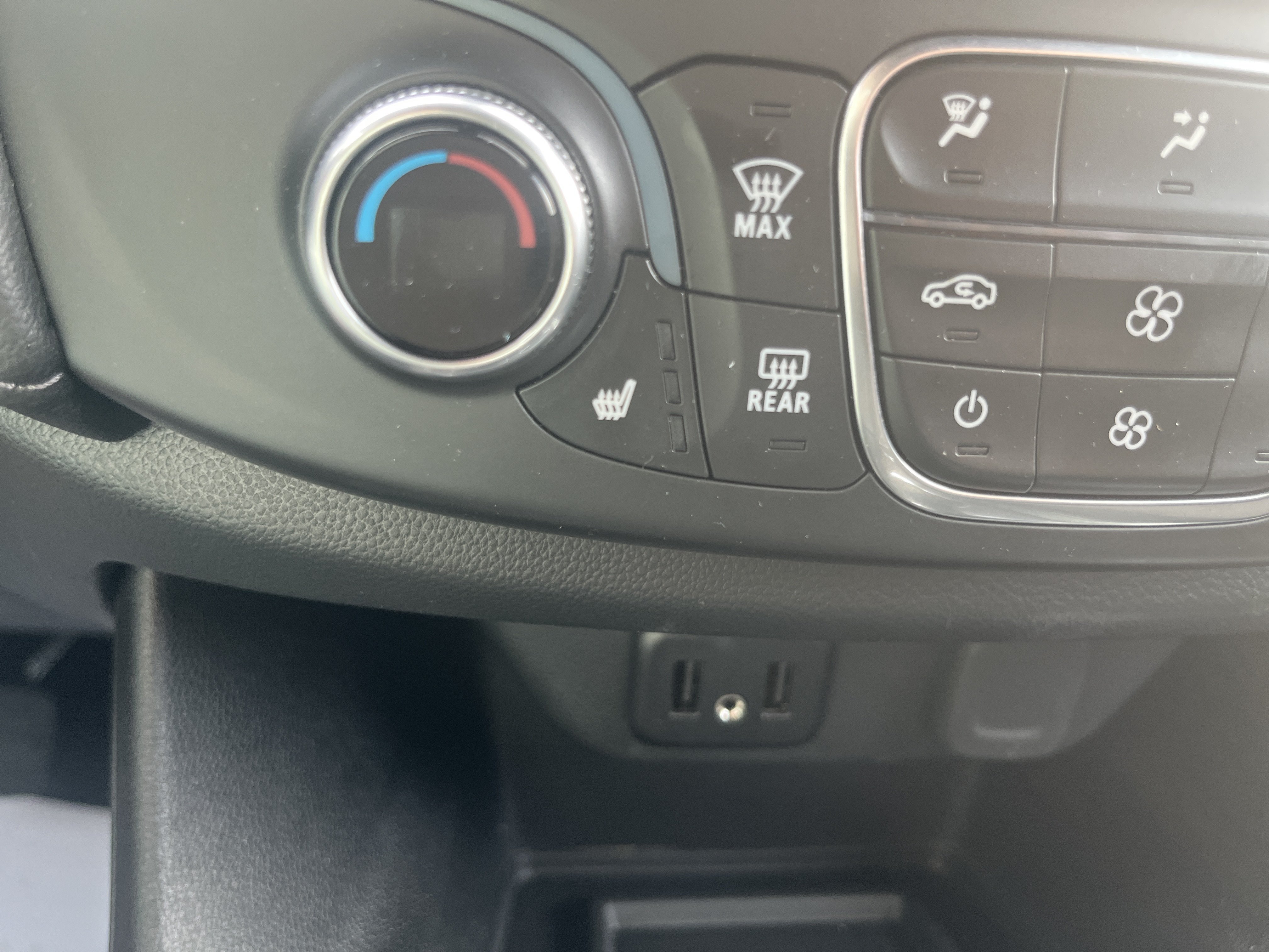 Used 2023 Chevrolet Traverse LT w/ LPO, Floor Liner Package AWD/4WD image 30