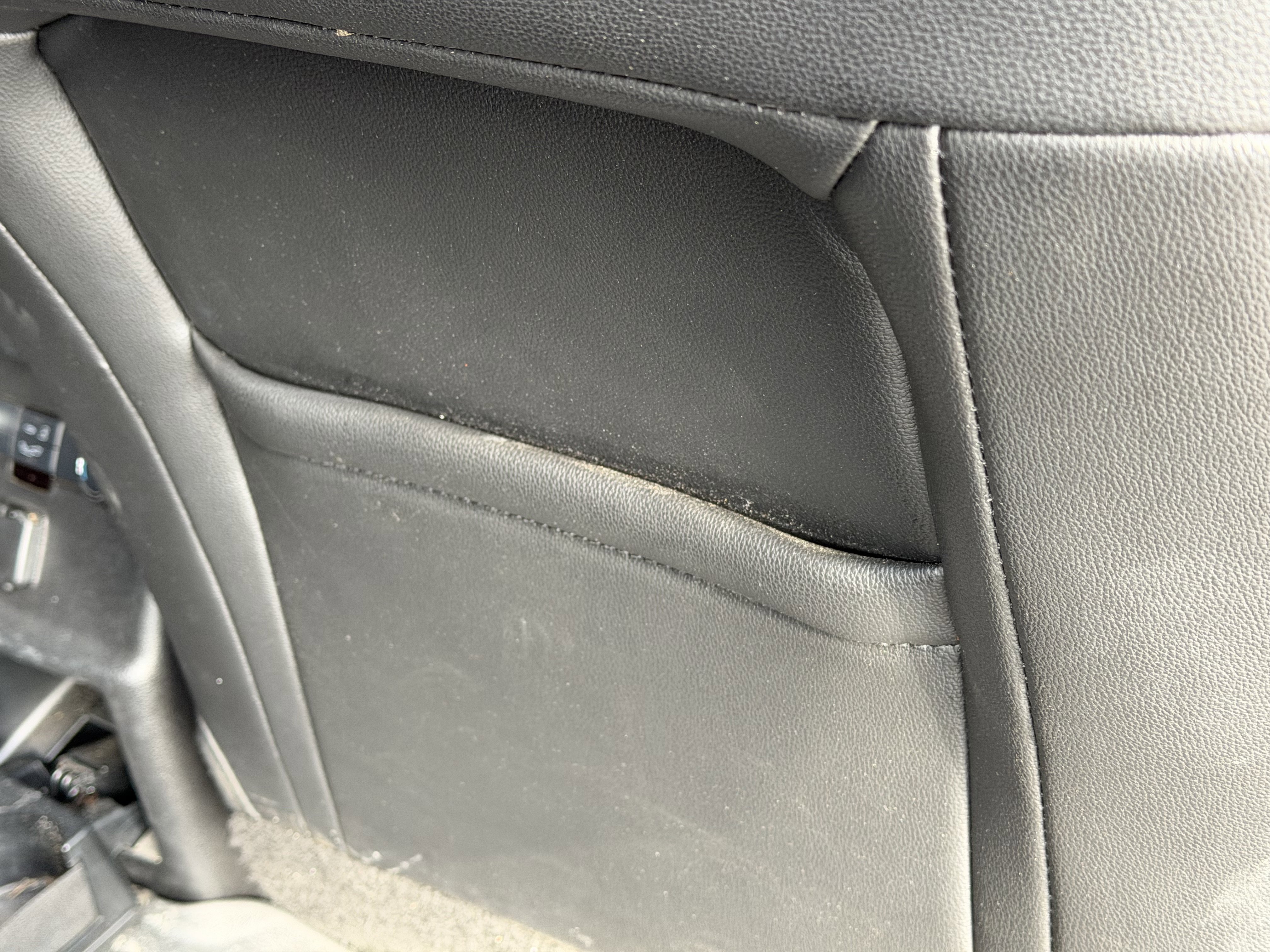 Used 2017 Ford Explorer XLT w/ Equipment Group 202A image 35