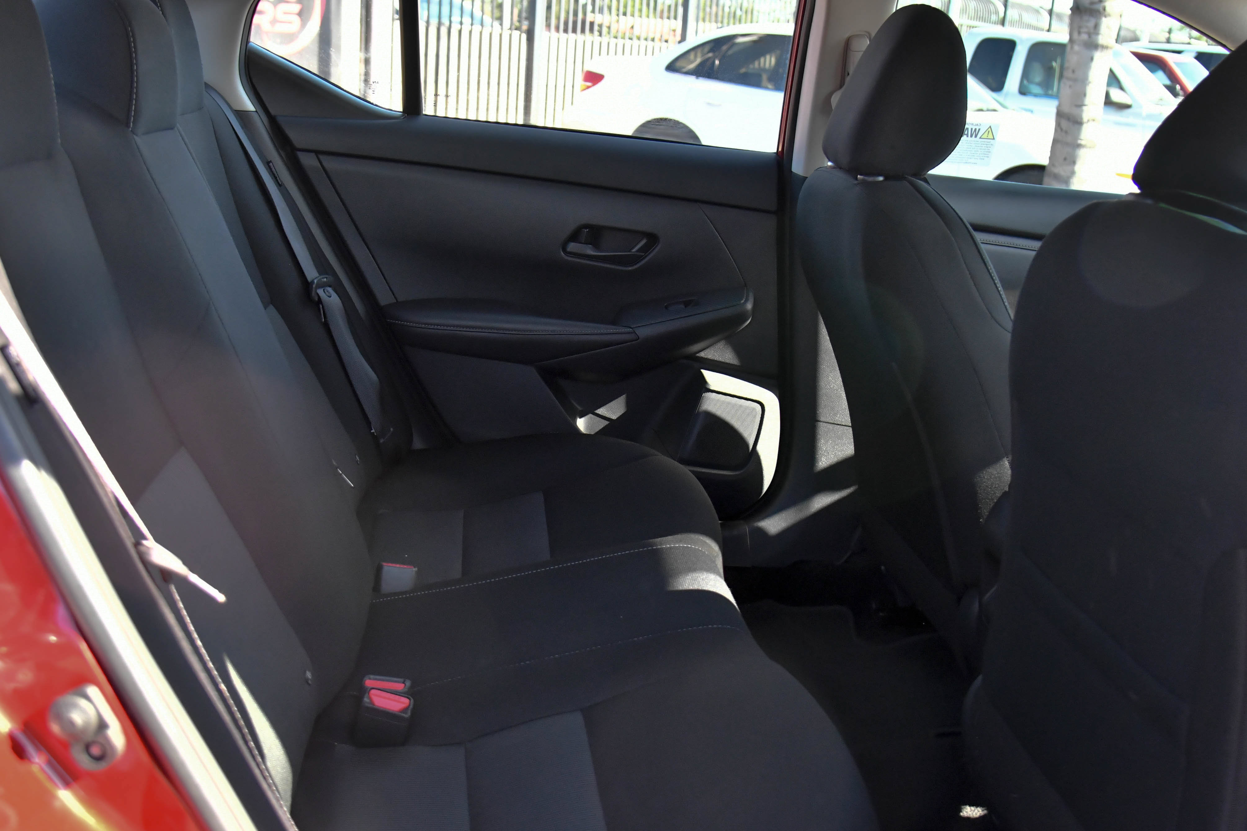 Used 2025 Nissan Sentra SV FWD image 36