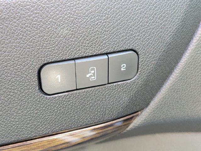 Used 2015 GMC Acadia Denali AWD/4WD image 19