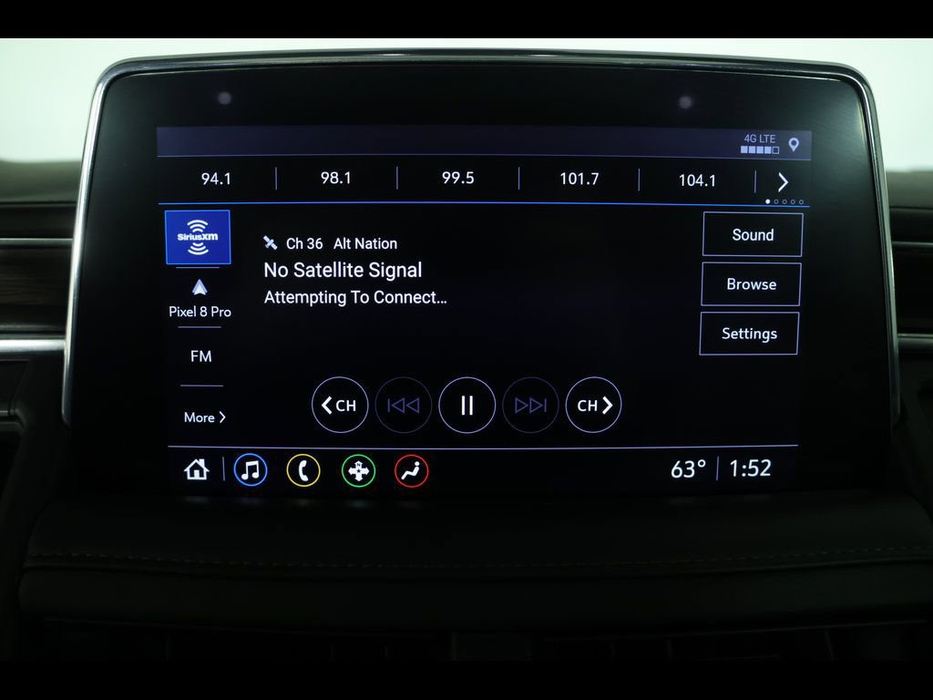 Used 2021 Chevrolet Tahoe Z71 w/ Z71 Signature Package AWD/4WD image 28