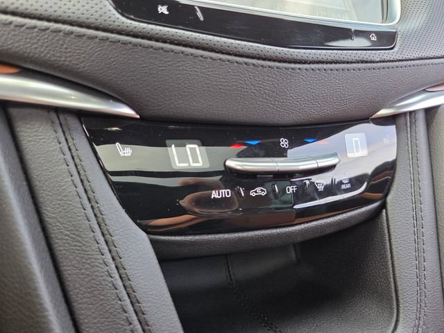 Used 2025 Cadillac XT5 Premium Luxury w/ LPO, Floor Liner Package FWD image 27