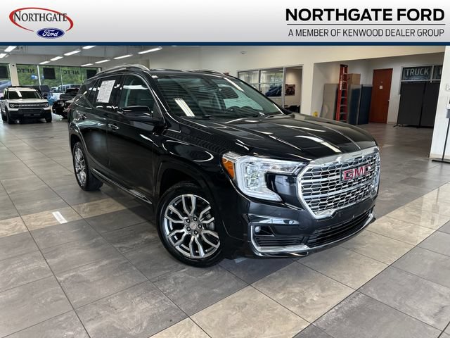 Used 2024 GMC Terrain Denali w/ Denali Premium Package