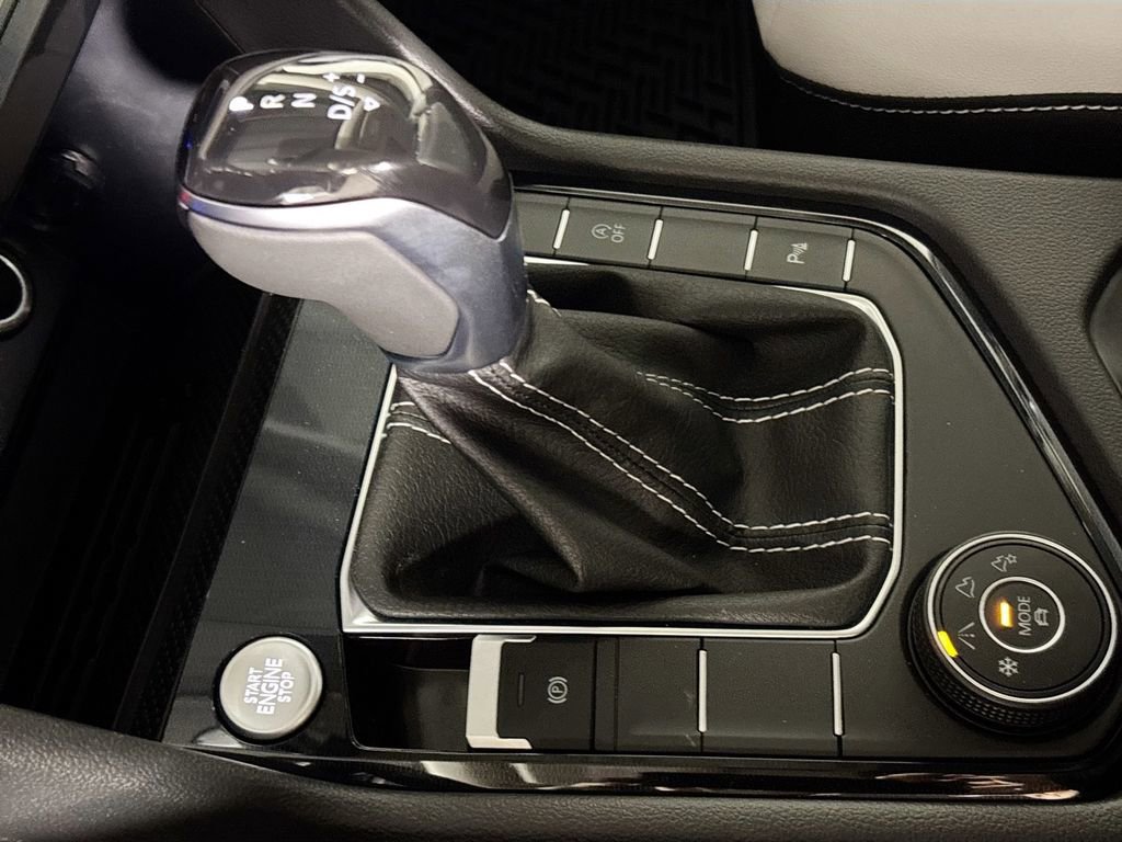 New 2026 Volkswagen Taos SE AWD/4WD image 17