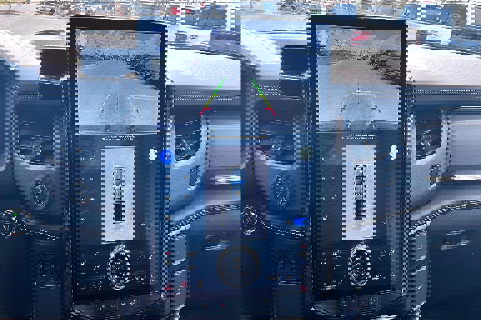 Used 2023 Ford F150 Lightning Platinum image 15