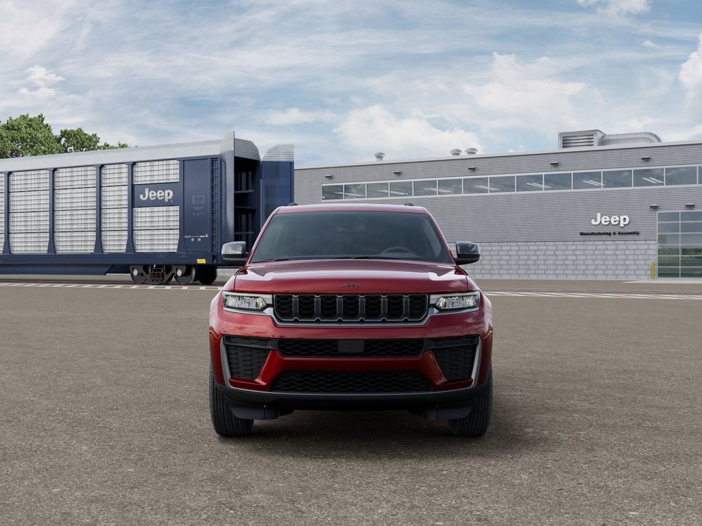 New 2026 Jeep Grand Cherokee Altitude image 6