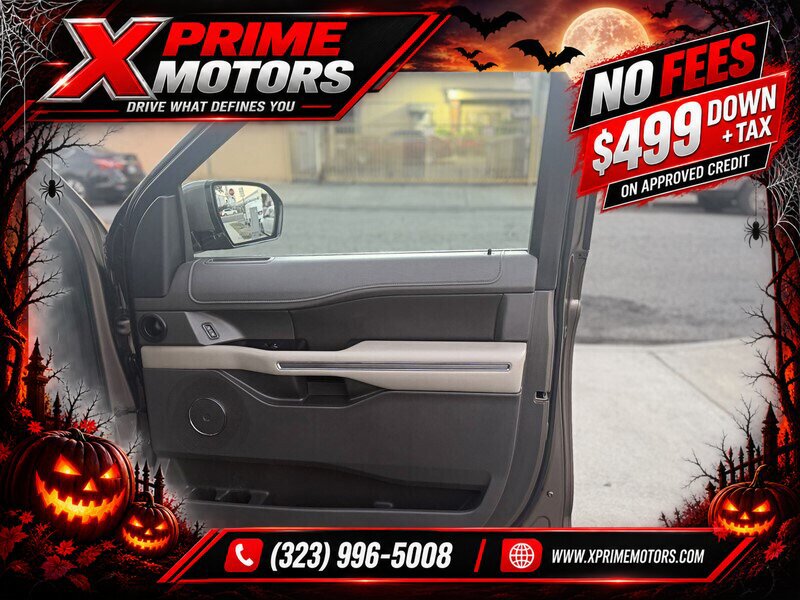 Used 2019 Ford Expedition XLT w/ Equipment Group 202A AWD/4WD image 37