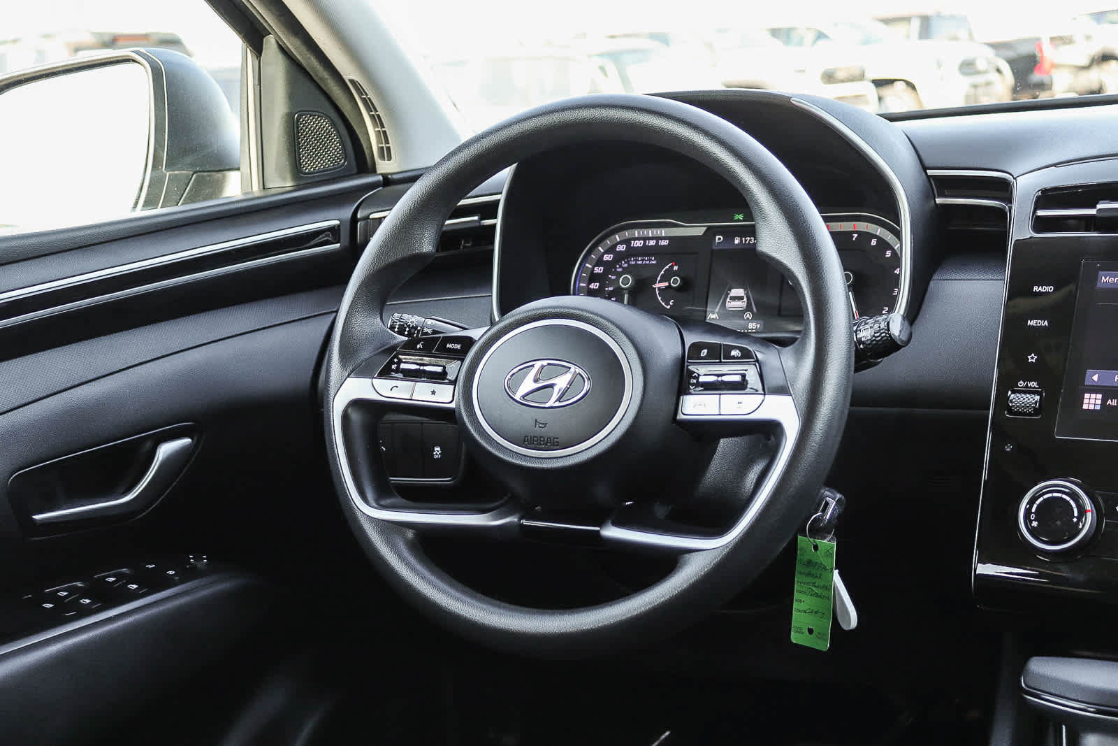 Used 2023 Hyundai Tucson SE AWD/4WD image 15
