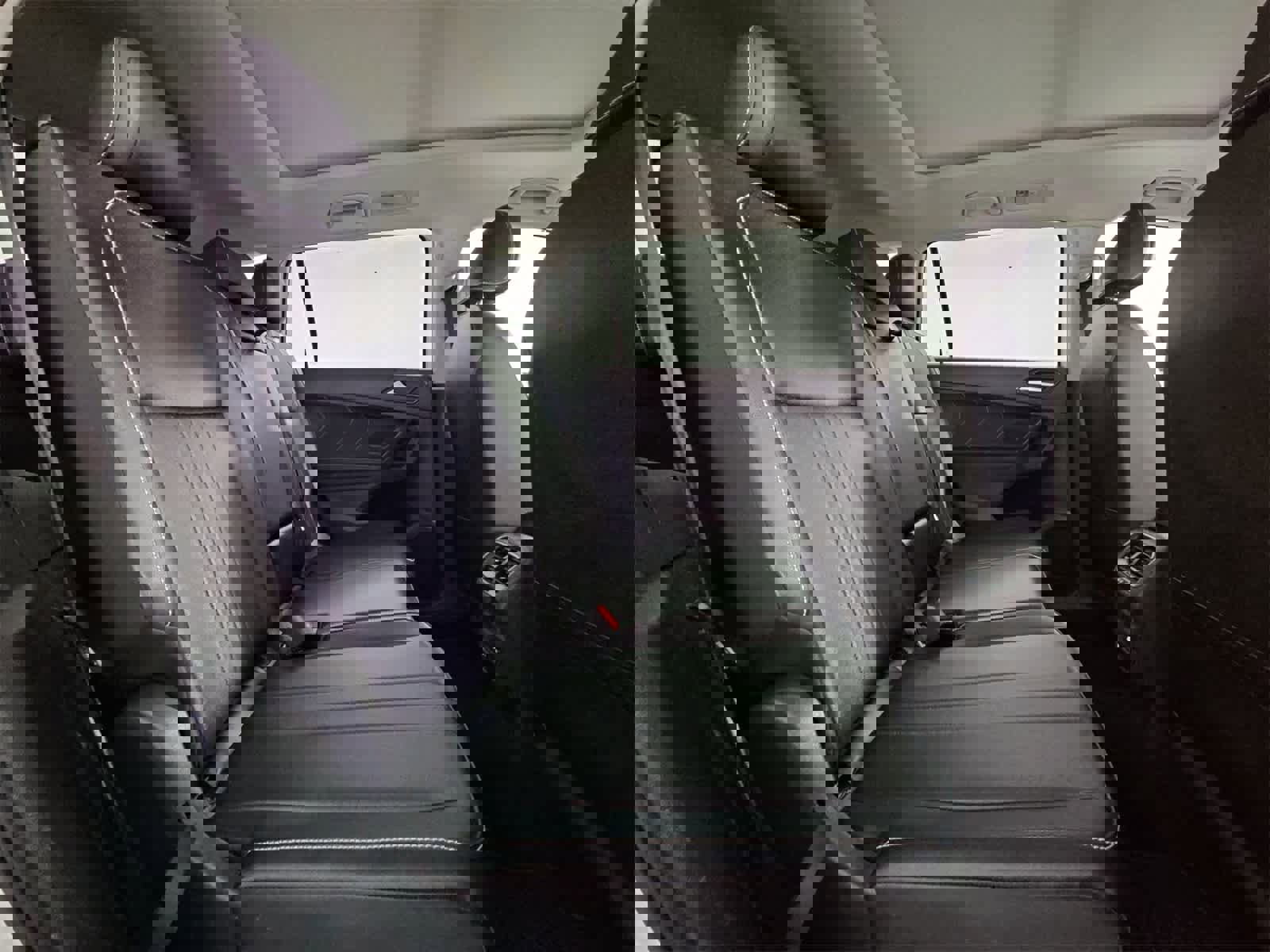 Certified 2022 Volkswagen Tiguan SE image 21