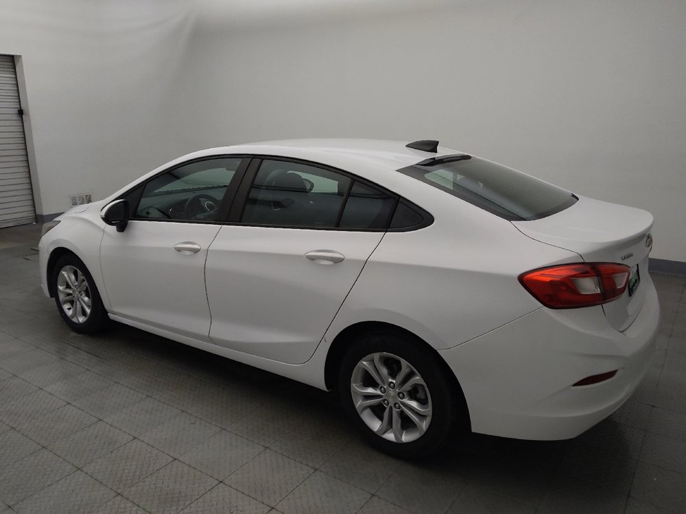 Used 2019 Chevrolet Cruze LS w/ LS Convenience Package FWD image 3