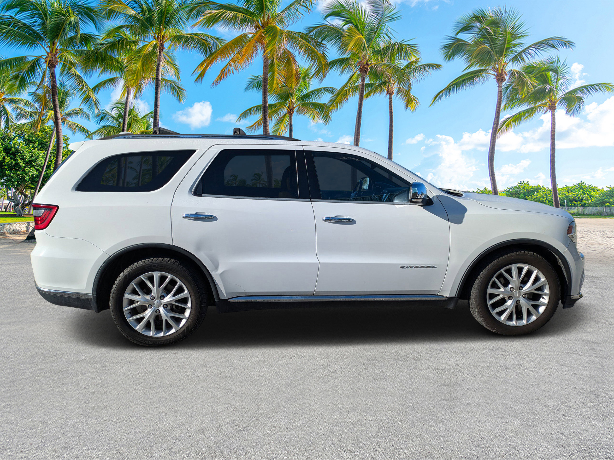 Used 2015 Dodge Durango Citadel w/ Technology Group image 3