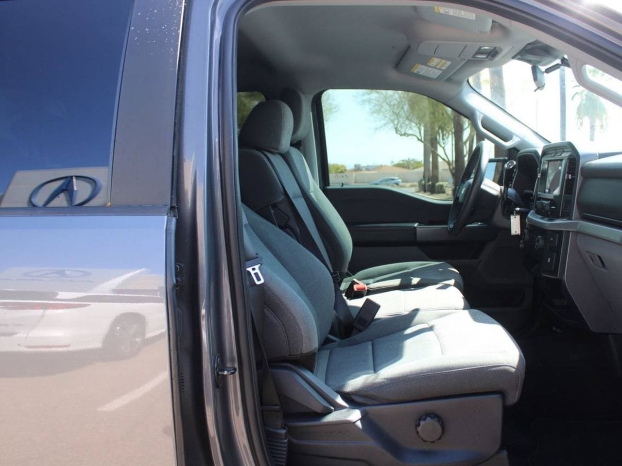 Used 2023 Ford F150 XLT AWD/4WD image 15
