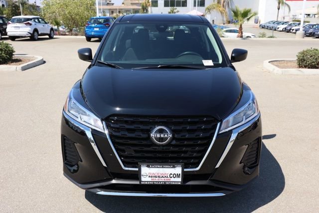 New 2025 Nissan Kicks Play S image 9