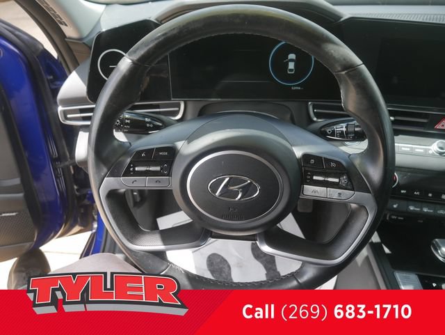 Used 2022 Hyundai Elantra Limited FWD image 26