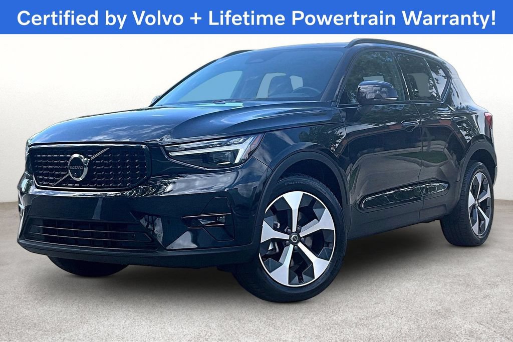 Certified 2026 Volvo XC40 B5 Plus AWD/4WD image 16