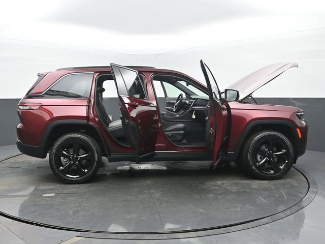 New 2026 Jeep Grand Cherokee Limited w/ Limited Altitude Package AWD/4WD image 57