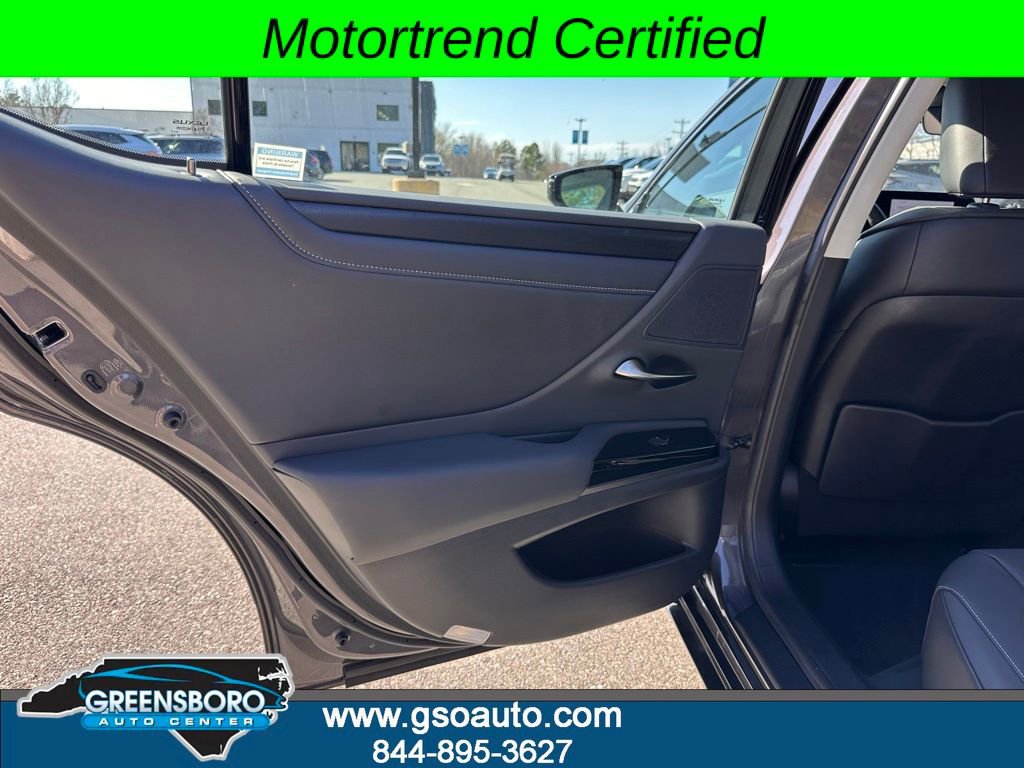 Used 2023 Lexus ES 250 w/ Premium Package image 22