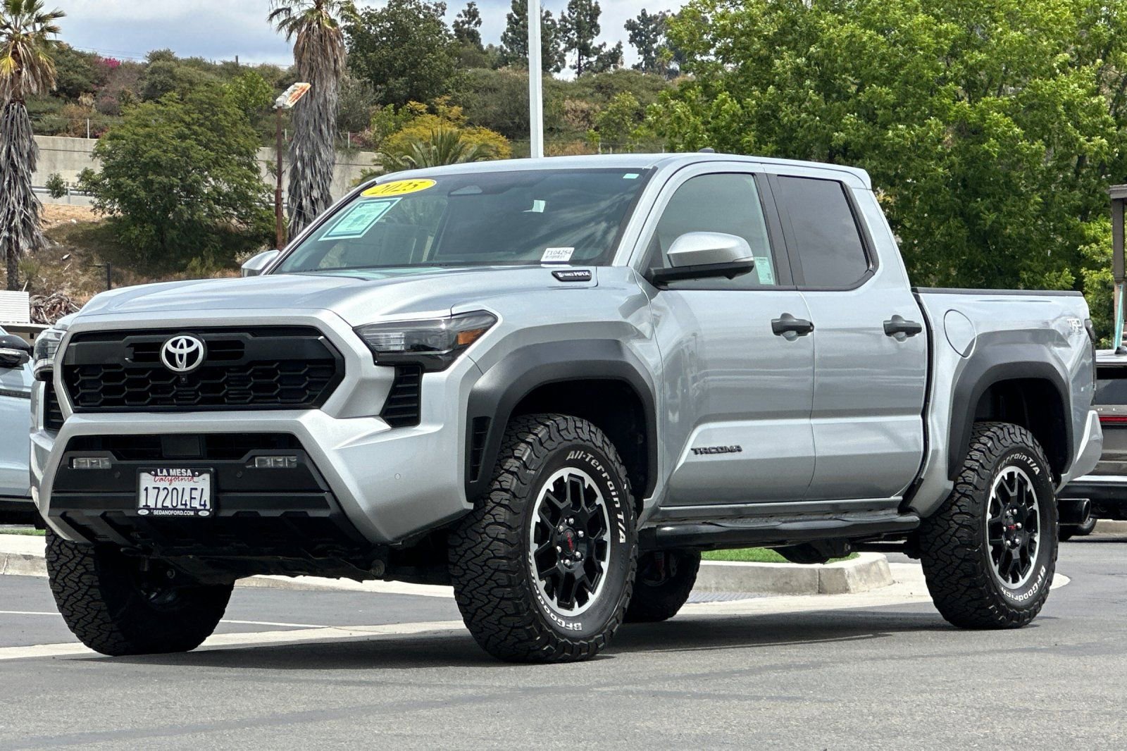 Used 2025 Toyota Tacoma TRD Off-Road w/ TRD Off Road Premium Package AWD/4WD image 7