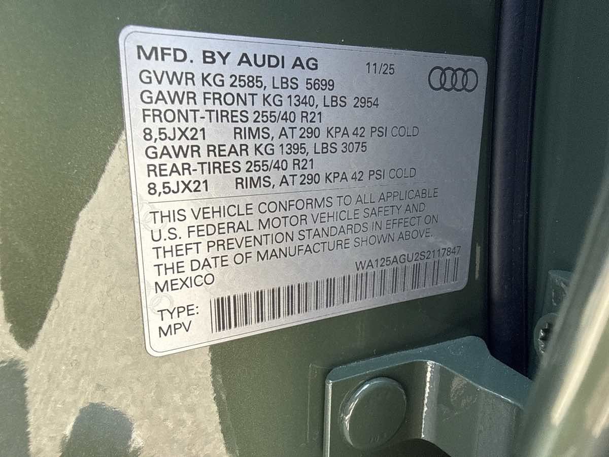 Used 2025 Audi SQ5 Premium Plus AWD/4WD image 26