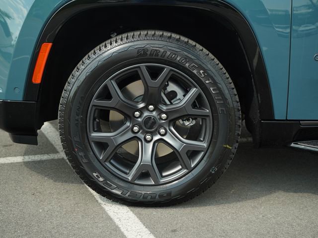 New 2026 Jeep Grand Wagoneer L Limited AWD/4WD image 9