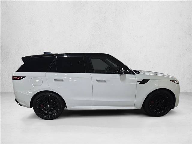 Used 2024 Land Rover Range Rover Sport Dynamic SE AWD/4WD image 4