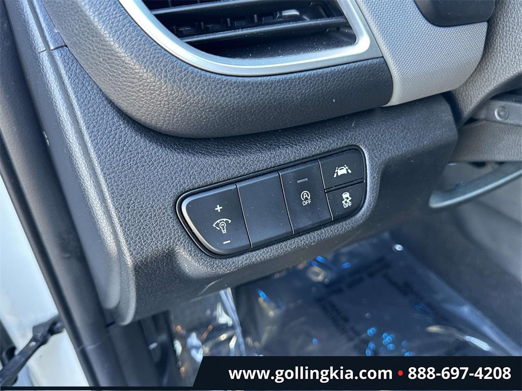 Certified 2023 Kia Seltos LX image 17