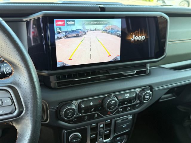 Used 2025 Jeep Gladiator Mojave image 20