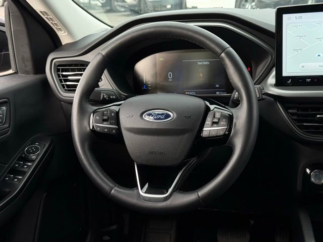 Used 2023 Ford Escape SE image 7