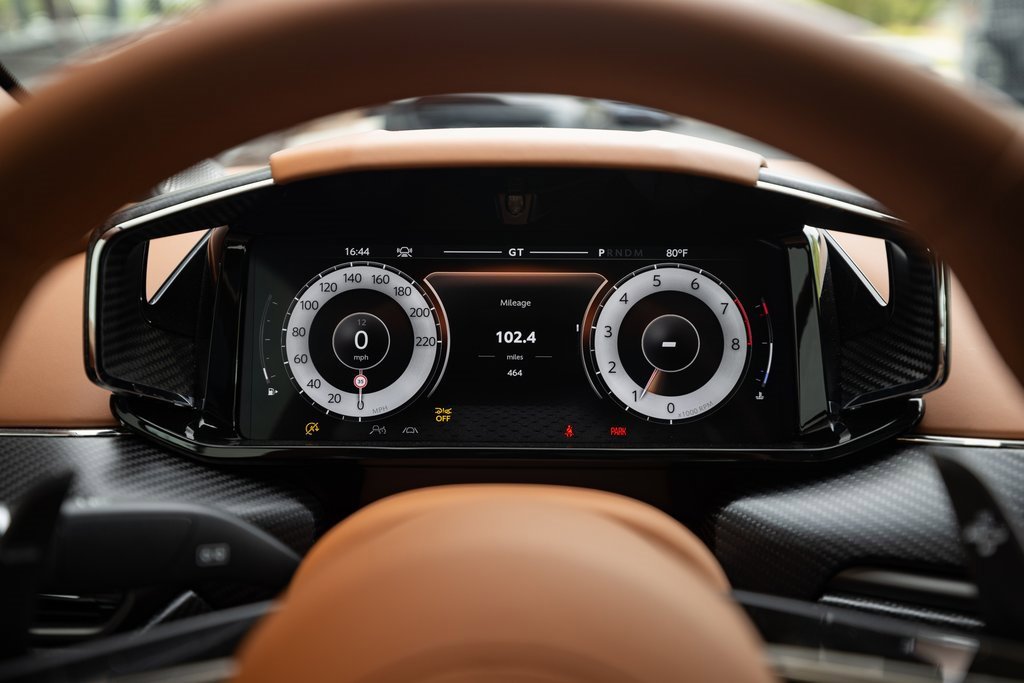 New 2025 Aston Martin Vanquish image 38