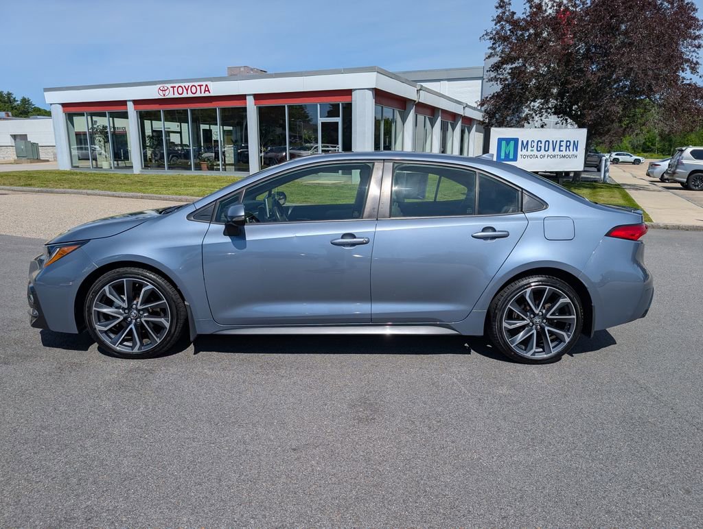 Used 2021 Toyota Corolla SE w/ SE Premium Package FWD image 2