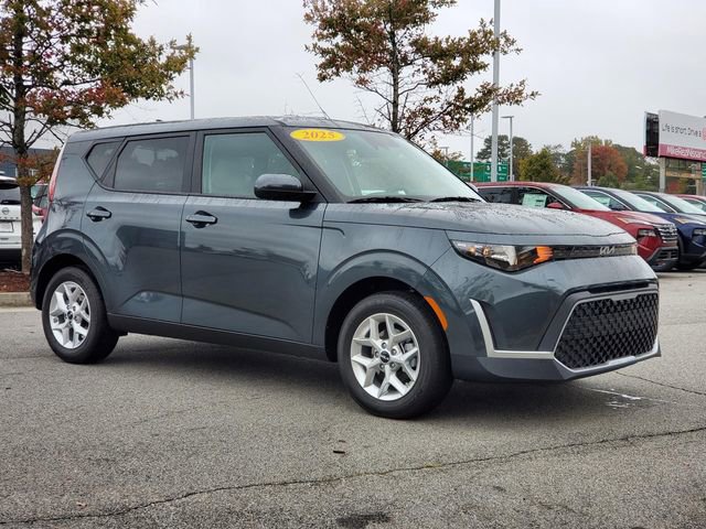 Used 2025 Kia Soul LX w/ LX Technology Package
