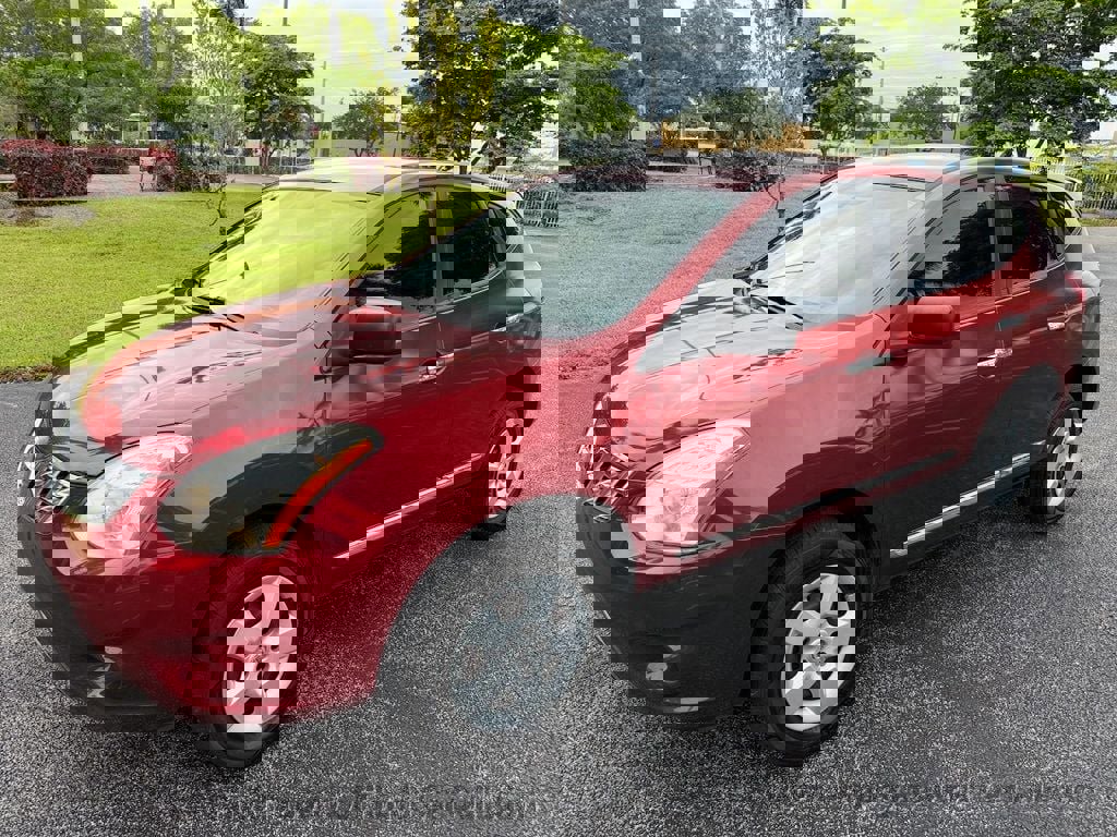 Used 2013 Nissan Rogue S FWD image 1