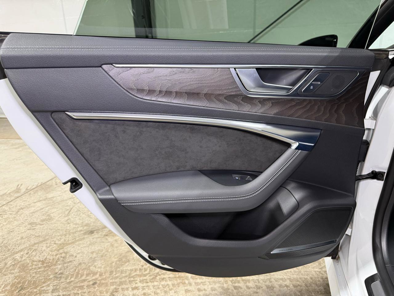 Used 2020 Audi S7 Premium Plus w/ S Sport Package image 40