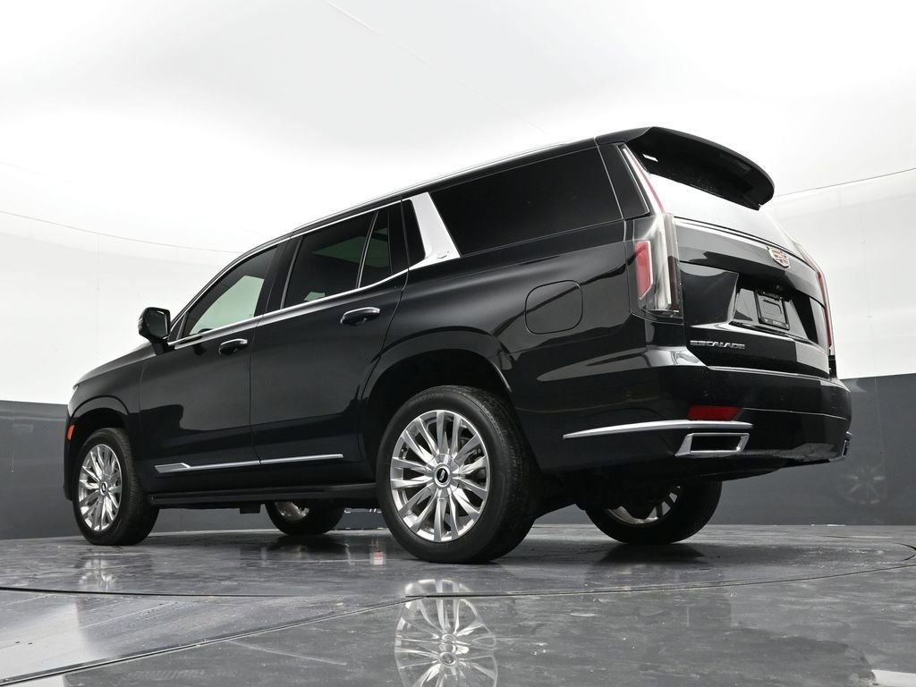 Certified 2023 Cadillac Escalade Premium Luxury image 22