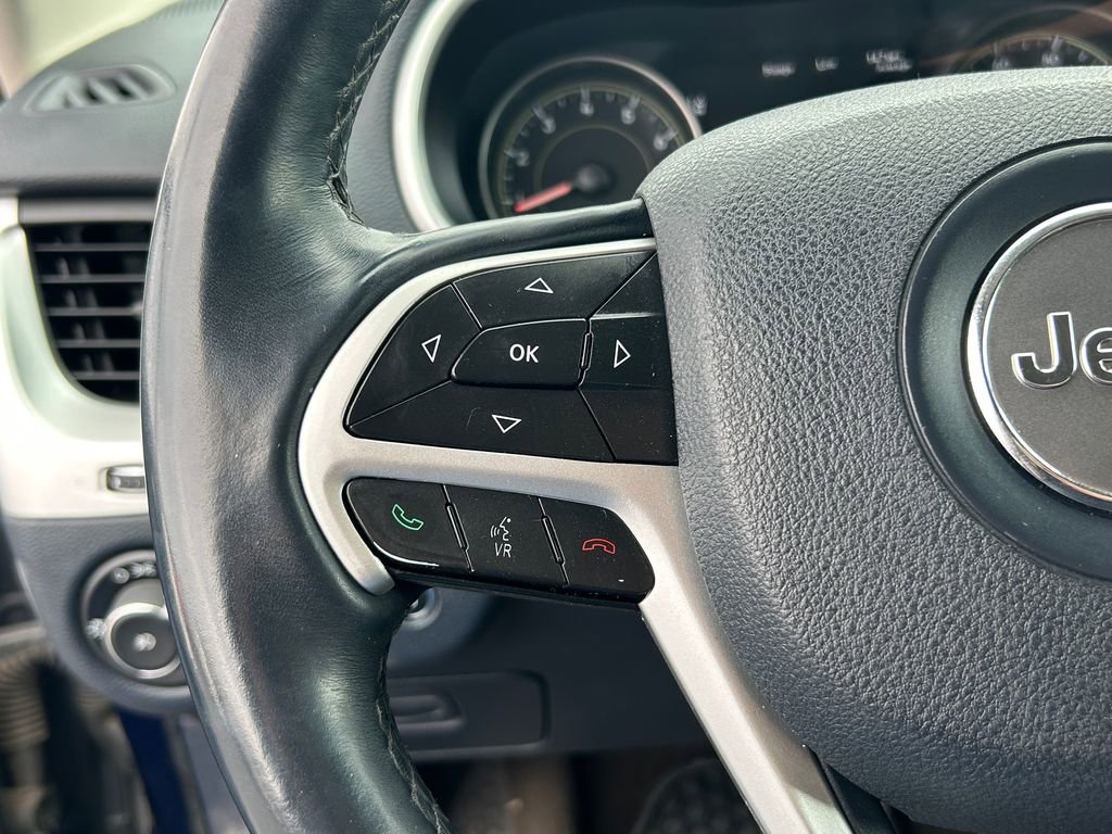 Used 2014 Jeep Cherokee Limited w/ Technology Group FWD image 21
