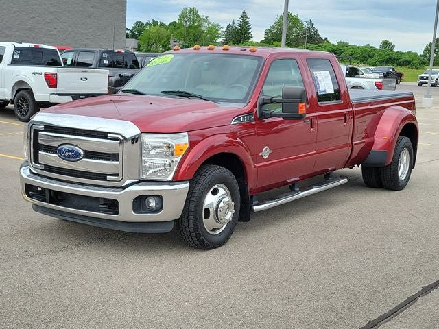 Used 2015 Ford F350 Lariat RWD image 2