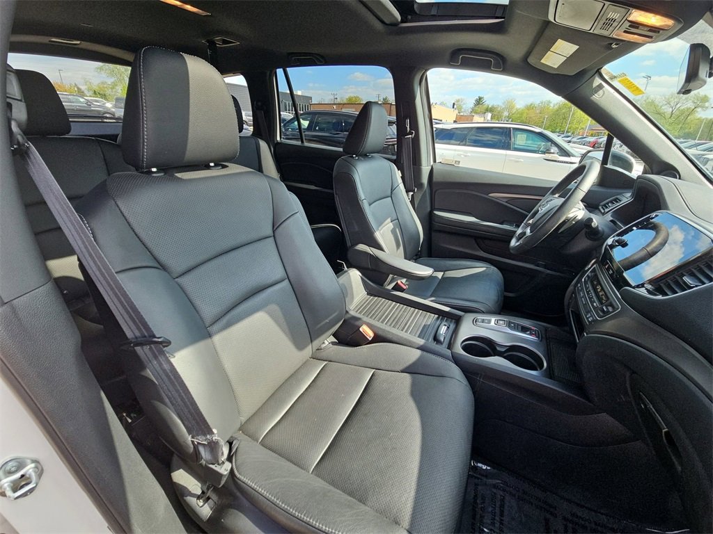 Used 2023 Honda Passport EX-L image 24