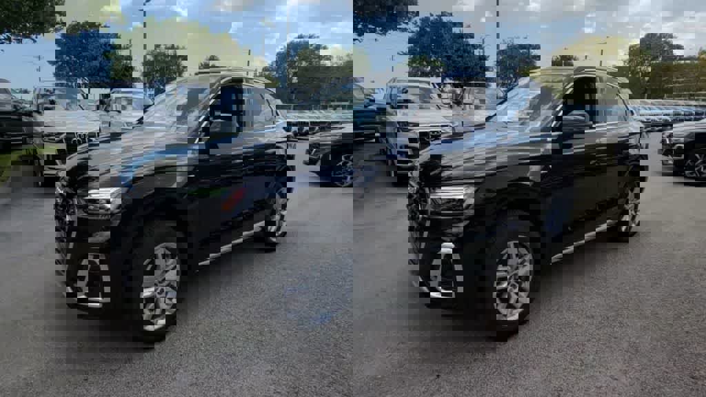 Certified 2023 Audi Q5 2.0T Premium w/ Convenience Package image 5