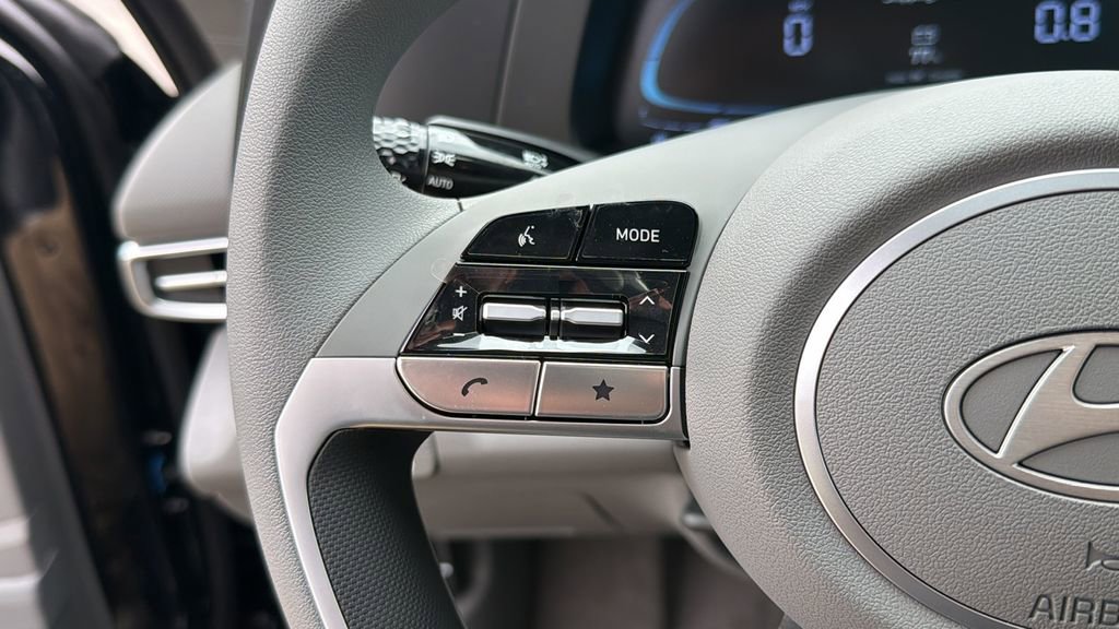 New 2026 Hyundai Elantra SE image 27