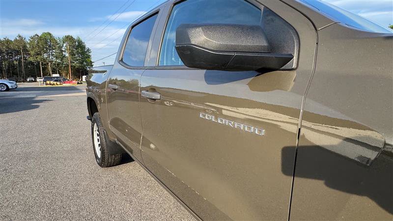Used 2023 Chevrolet Colorado W/T RWD image 27