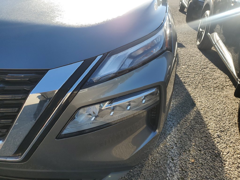 Certified 2023 Nissan Rogue SV AWD/4WD image 6